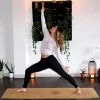 Saltea yoga Navaris Cork, 183x61x0.5 cm, linii de aliniere, aderenta naturala, bej, pluta/TPE