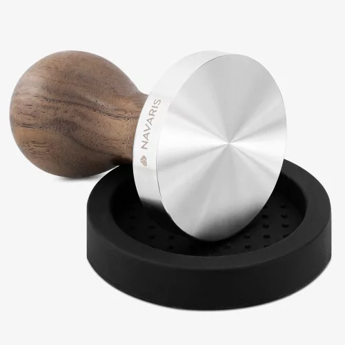 Tamper din otel inoxidabil cu maner din lemn de nuc Navaris, 58 mm, Covoras, 51802.01.30